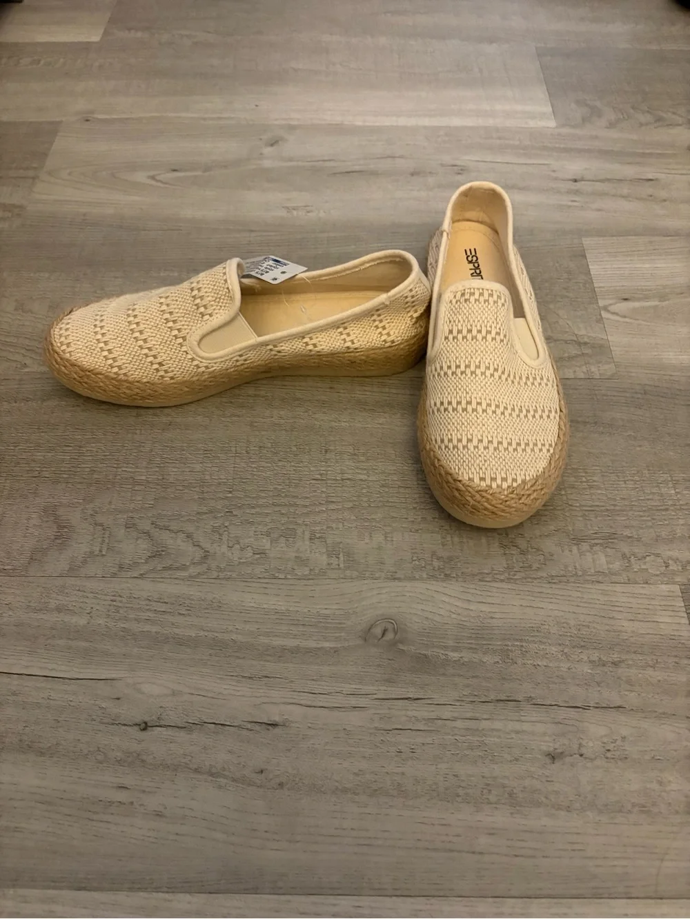 *NWT* ESPRIT Women’s Slip-On Crochet Espadrille - Cream